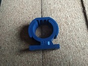 Uchwyt z zapięciem do rur 32mm PP