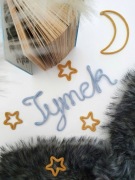 Imię, napis 5 liter, rozmiar S, ze sznurka i drutu, na ścianę