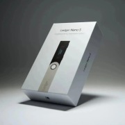 Portfel sprzętowy do kryptowalut Ledger Nano S czarny