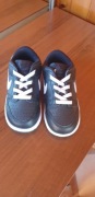 Buty Nike sportowe r 25