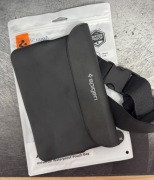 Wodoszczelny Worek Nerka Etui Saszetka IPX8 SPIGEN do wody na telefon