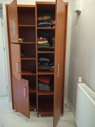 Dwie szafki typu słupek