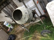 Betoniarka 360V 100L