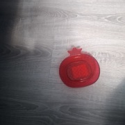 Plastikowa tarka do owoców i warzyw (kształt granatu)