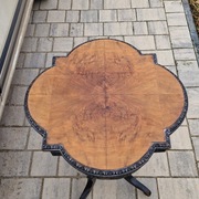 Piękny XIX wieczny stolik