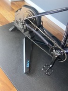 Trenażer rowerowy GARMIN Tacx Flux 2 Smart