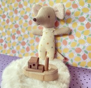 Drewniana zabawka statek dla myszek maileg lalki barbie mini