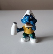 Schleich smerf smurf z kanapką i mlekiem figurka model wycofany z 1999 r.