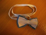 Muszka mała chłopięca rozmiar 7 cm długość, 4 cm szerokość 