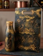 Zestaw dekoracyjny upcycling– deska bambusowa stylizowana butelka Vintage 