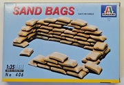 Worki z piachem 1:35 ITALERI