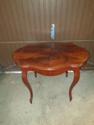 Stary stolik ludwikowski 