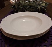 Rosenthal- Sprzedam serwis Biała Maria dla 8 osób 16 elementów.