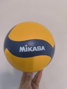 Piłka mikasa v220W