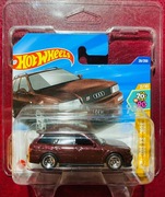 Hot Wheels Mainline 2025 - '94 Audi Avant RS2 + Protektor
