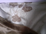 koc  dwustronny beżowo biały wzór kwiatek 186x164