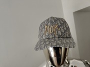 Czapeczka z daszkiem marki Christian Dior 