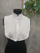 Fałszywy kołnierzyk koszula biała biała wypełniacz 