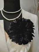 Efektowna czarna broszka spinka agrafka 