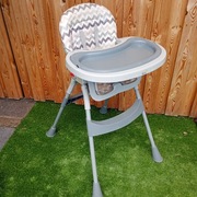 Krzesełko do karmienia 