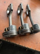 Korbowód z tłokiem. Ford Fusion Ecobost 2,0t  240.Ps