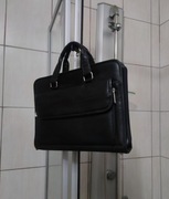 torba męska czarna biurowa na laptopa aktówka biznesowa skórzana gładka eko