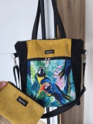 Torebka sztruksowa z kosmetyczką papugi czarna kolorowa