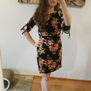 Czarna mini różowe kwiaty Greenpoint S 36 wiskoza