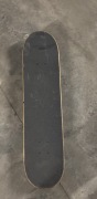 Deskorolka Primitive - skaterska 