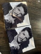 2 Poszewki na poduszkę 40x40 Pedro Pascal pillow 