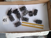 Lokomotywy  wagony  koła wózki z osiami   -  skala HO.