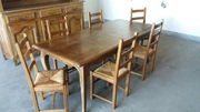 Stół i krzesła dębowe plus komoda