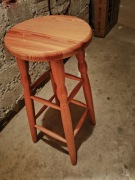 Zestaw 4 stołków taboretów barowych drewnianych 80 cm firmy REX