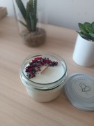 Świeca sojowa Pudrowe Kwiaty – 150 g