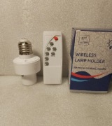 Oprawka żarówki E27 z pilotem 