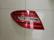MERCEDES W204 SEDAN COUPE LIFT LAMPA LEWY TYŁ LED | A2048205464, 601123L