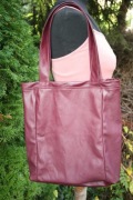 prosta torba burgund bordo ekoskóra lekka 38x36cm dno mocne rączki 56cm