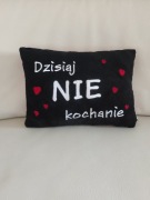 Mała poduszka dwustronna "Dzisiaj TAK / NIE kochanie" różowo-czarna prezent
