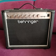 Combo Behringer HA-20R wzmacniacz piec gitarowy