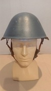 Niemiecki hełm DDR (NRD) z podpisem właściciela