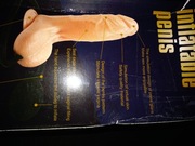 Pompowane czarne dildo z przyssawką 