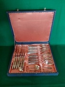 Sztućce Srebrzone Rosyjskie w Kasecie. 