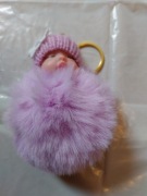 W2- Liliowa laleczka - brelok że złotym kółkiem 