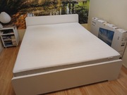 Łóżko IKEA z dnem lozka-listwy i materacem 160x200