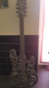 Gitara metalowa ozdobna