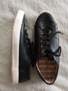 Czarne eleganckie buty trampki Duffy 38 skóra skaj