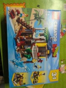 LEGO 31118 Creator 3w1 - Domek surferów na plaży 