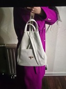 Skórzany plecak snieznobialy 