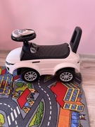 Autko jeździk dla dziecka 