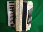 Akordeon Royal Standard Montana 120 Basów